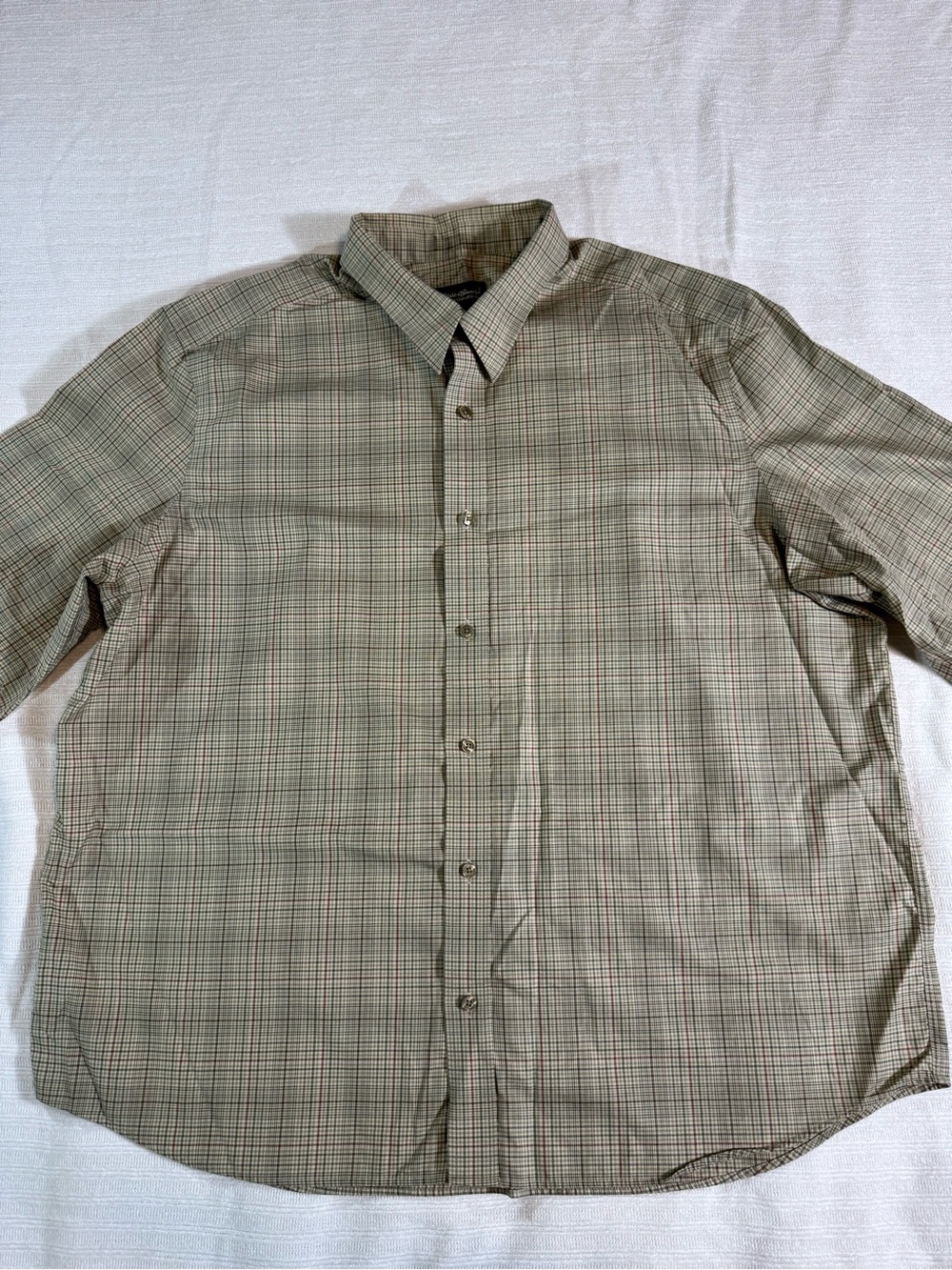 Eddie Bauer Men’s Relaxed Fit Wrinkle-Resistant Plaid Shirt -XXL